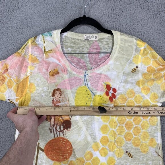 ATELIER 5 Gozde Yilmaz Womens Size Small Scoop Neck Girl Riding Bee Ruffle Hive - Picture 2 of 12